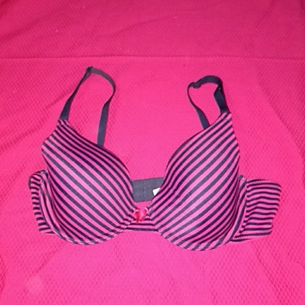 Free w/ purchase Pink & blue bra 34B